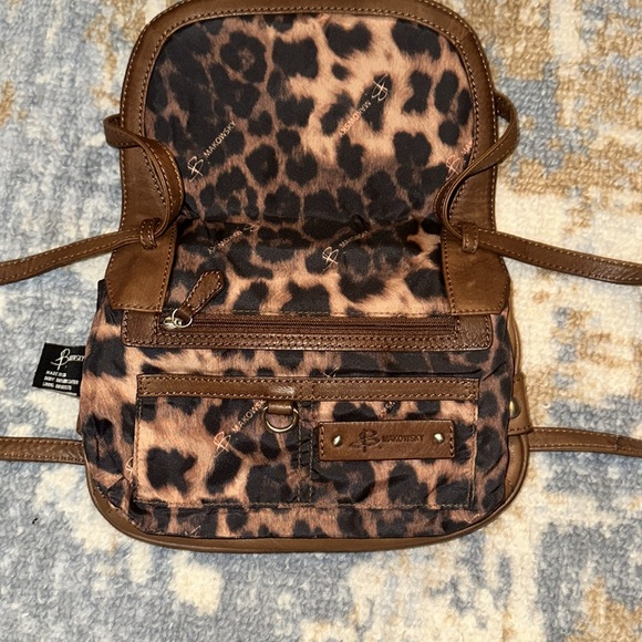 Crossbody/Clutch B. Makowsky Leather bag - Picture 9 of 9